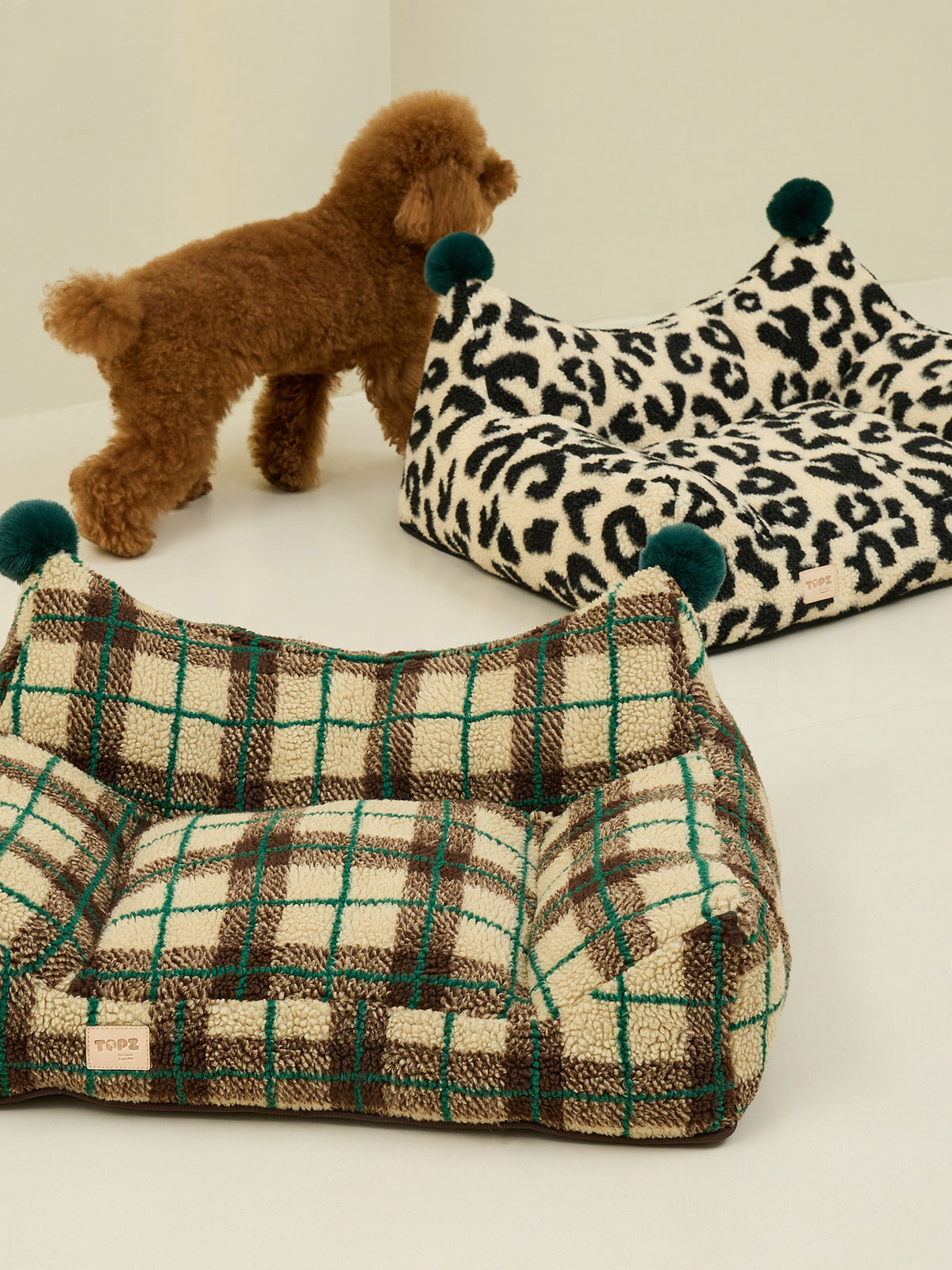 Product photo: Vintage Pattern Hideaway — All-Season Pet Sofa Bed.